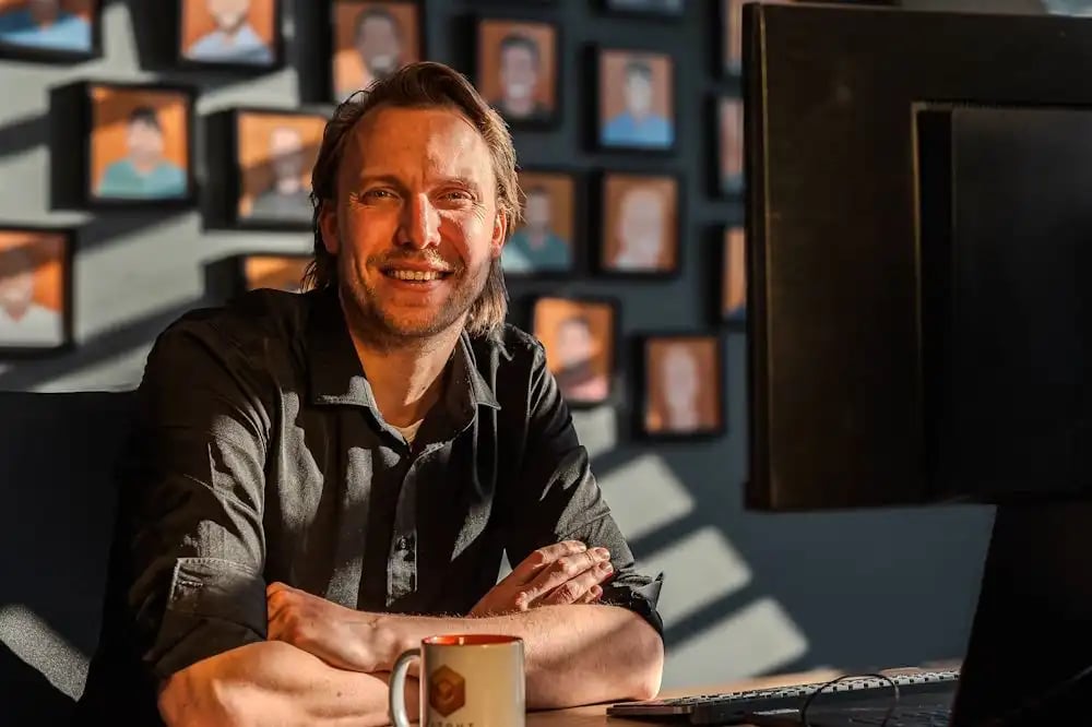 Pro Contact Brightcubes